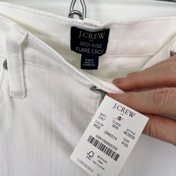 NWT: J. Crew Petite Flare Crop Jean in Signature Stretch - White - Picture 7 of 7